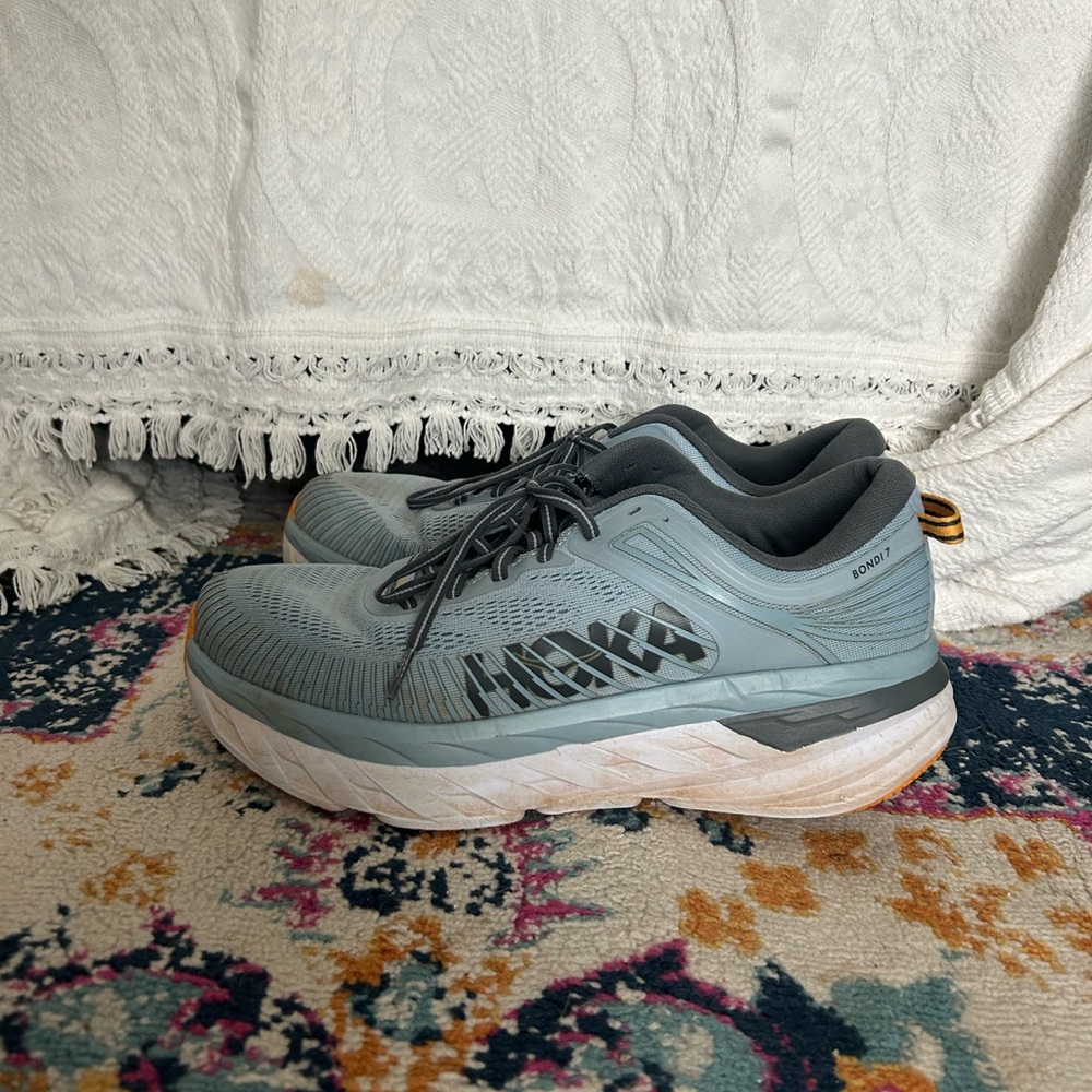 Men’s Hoka Bondi 7s size US 10.5